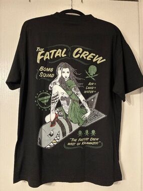 Fatal Brand Retro Pinup Bomber Girl Men’s L Graphic Tshirt